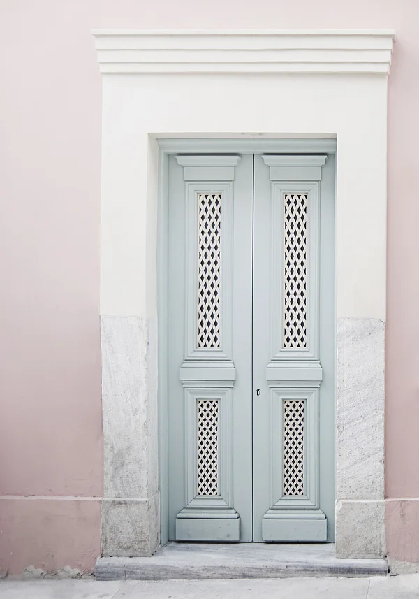 Za magicznymi drzwiami